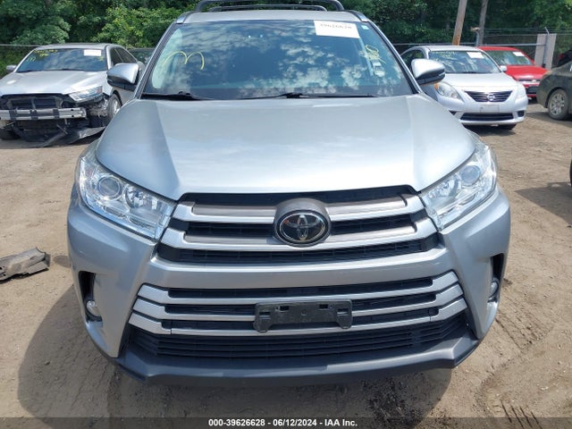 Toyota Highlander Xle 2018 5TDJZRFH6JS864240 Image 12
