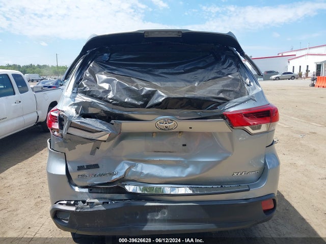 Toyota Highlander Xle 2018 5TDJZRFH6JS864240 Image 6