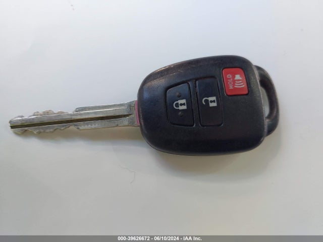 Toyota RAV4 LE 2016 2T3BFREV9GW457007 Image 11
