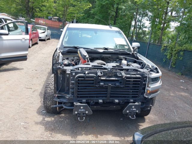 3GCUKREC1JG275733 Chevrolet Silverado 1500 2lt