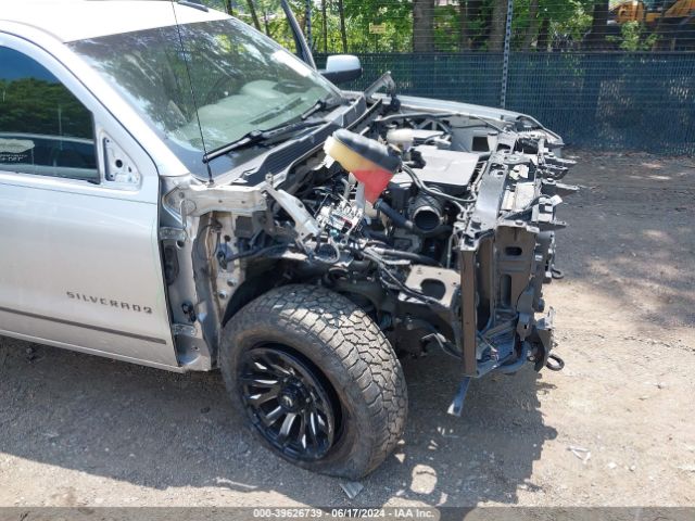 3GCUKREC1JG275733 Chevrolet Silverado 1500 2lt