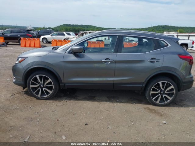 JN1BJ1CP4JW153101 Nissan Rogue Sport Sl
