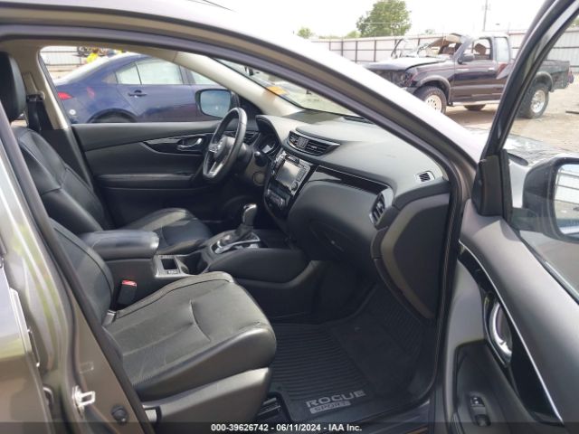 JN1BJ1CP4JW153101 Nissan Rogue Sport Sl