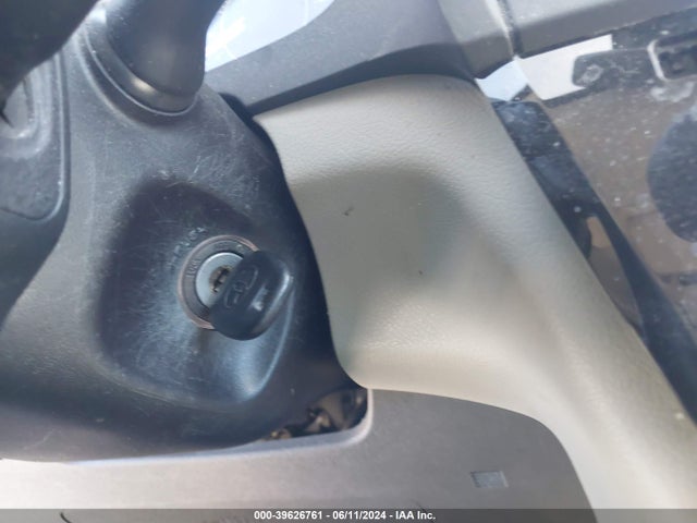 Toyota Sienna Le 8 Passenger 2018 5TDKZ3DC6JS950964 Image 11