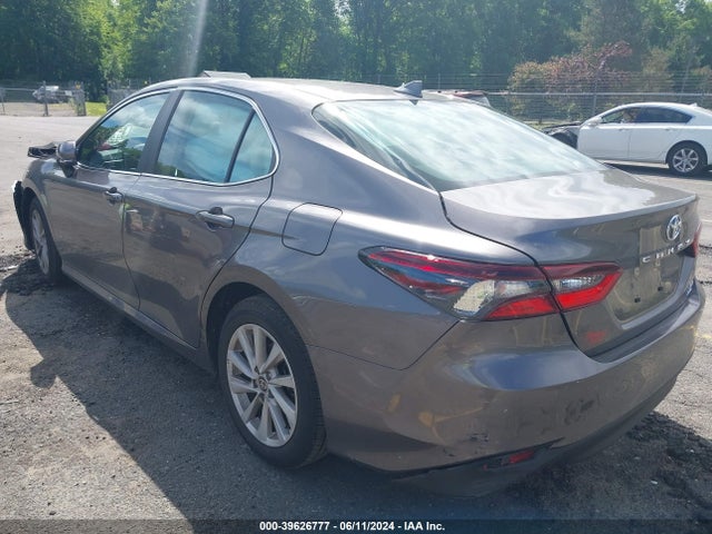 Toyota CAMRY LE 2024 4T1C11BK8RU127336 Image 3