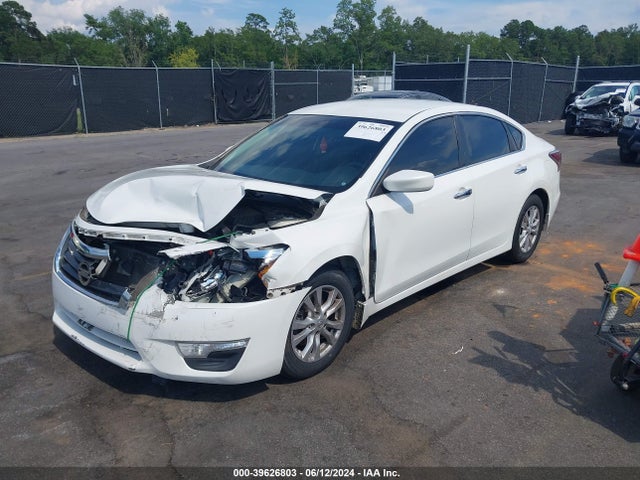 Nissan Altima 2.5 S 2014 1N4AL3AP1EC403697 Image 2