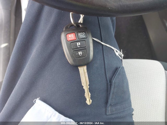 Toyota Rav4 Xle 2016 JTMWFREV7GJ098157 Image 11