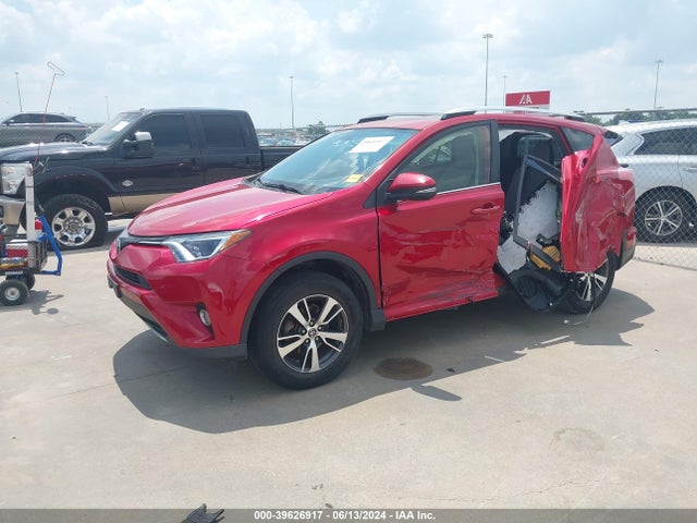 Toyota Rav4 Xle 2016 JTMWFREV7GJ098157 Image 2