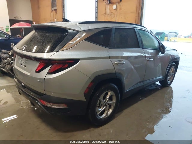 Hyundai TUCSON SEL 2024 5NMJBCDE8RH357445 Image 4