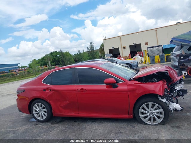Toyota CAMRY LE 2024 4T1C11AK6RU207672 Image 13