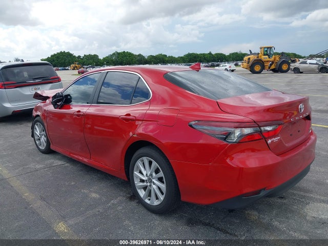 Toyota CAMRY LE 2024 4T1C11AK6RU207672 Image 3