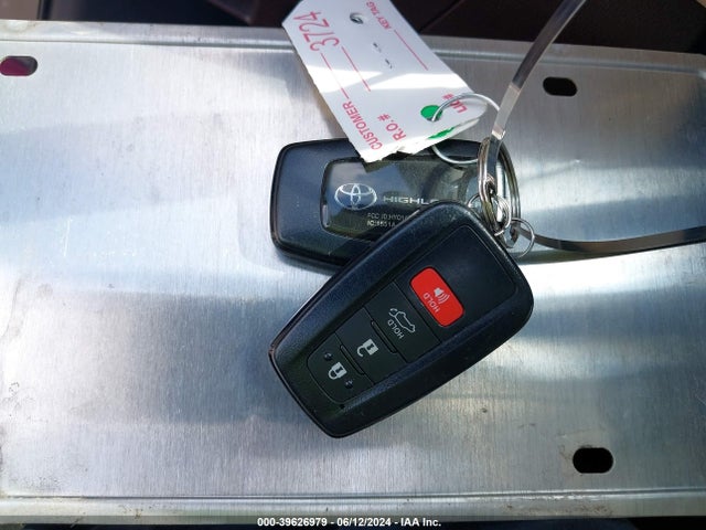 Toyota Highlander Xle 2021 5TDGZRBH0MS073237 Image 11