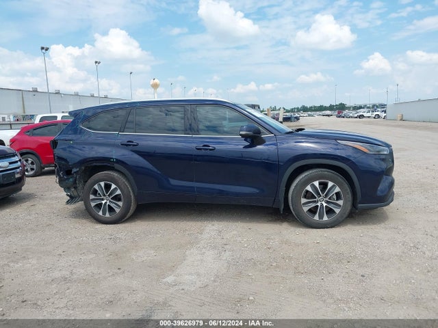 Toyota Highlander Xle 2021 5TDGZRBH0MS073237 Image 14