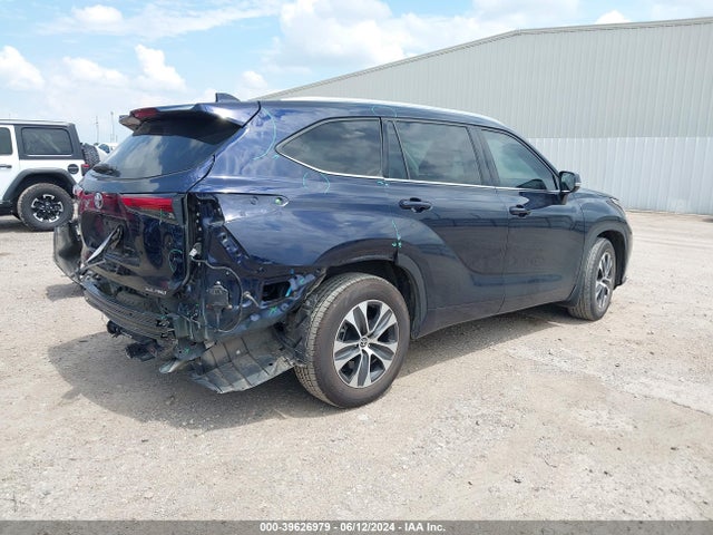 Toyota Highlander Xle 2021 5TDGZRBH0MS073237 Image 4