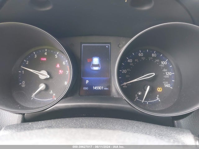 Toyota C-HR XLE 2018 NMTKHMBX9JR010008 Image 7