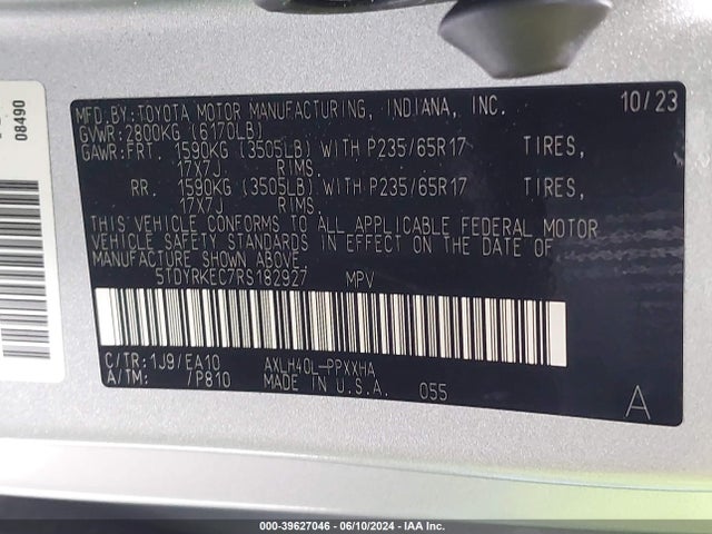 Toyota SIENNA XLE 2024 5TDYRKEC7RS182927 Image 9
