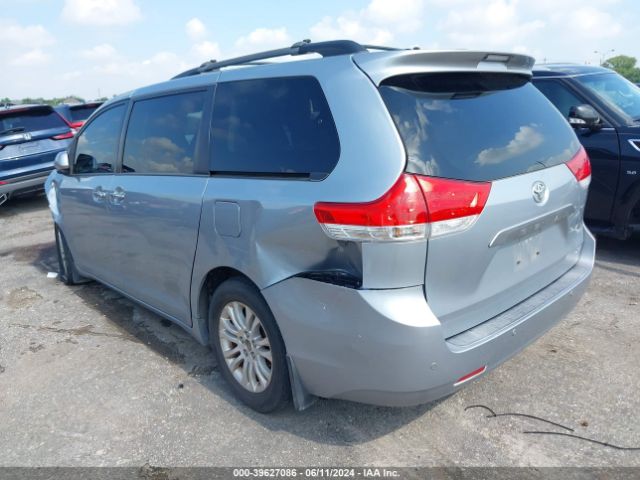 5TDYK3DCXES515725 Toyota Sienna Xle V6 8 Passenger