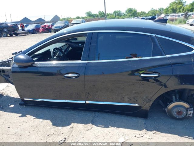 1G4ZP5SS7HU186845 Buick Lacrosse Essence