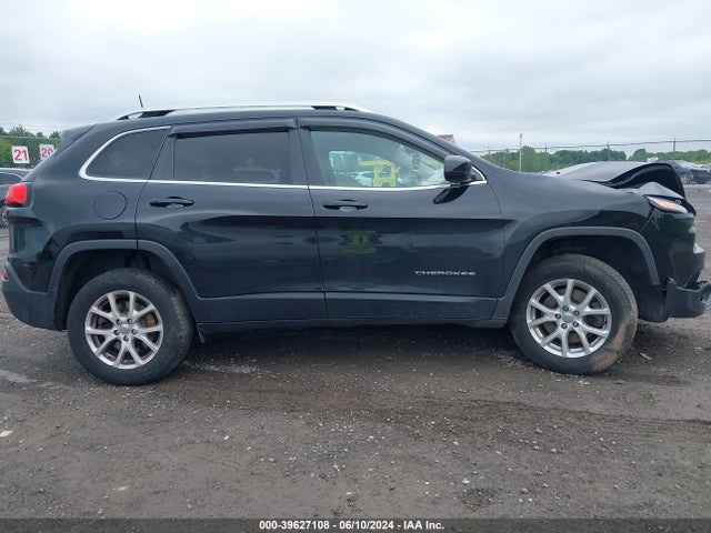 1C4PJMCX8JD517682 Jeep Cherokee Latitude 4x4