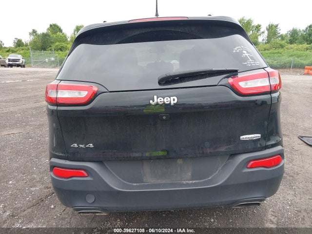 1C4PJMCX8JD517682 Jeep Cherokee Latitude 4x4