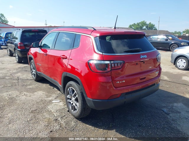 Jeep Compass Latitude 4x4 2018 3C4NJDBB2JT142623 Image 3