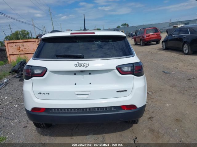 3C4NJDFN1RT593753 Jeep Compass Latitude Lux Fwd