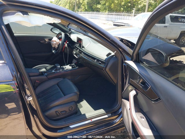 WAUENAF40JA063776 Audi A4 2.0t Premium/2.0t Tech Premium