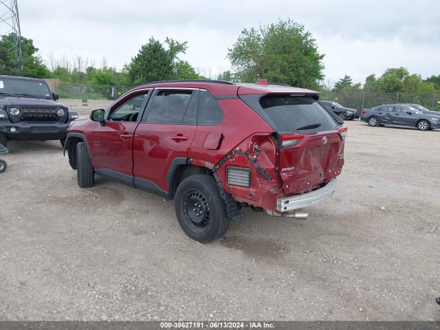 Toyota RAV4 LE 2021 2T3F1RFV6MW193304 Image 3