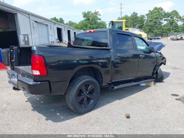 1C6RR7KT1HS517179 RAM 1500 Express  4x4 5'7 Box