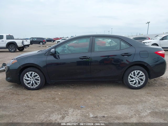 Toyota COROLLA LE 2018 5YFBURHE1JP753657 Image 14