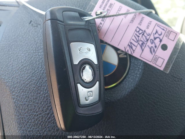 BMW 320i 2014 WBA3B1G5XENN90973 Image 11