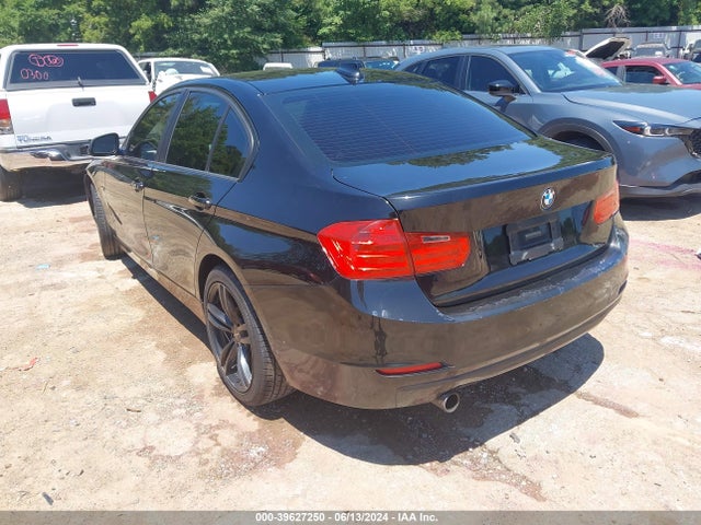 WBA3B1G5XENN90973 BMW 320i