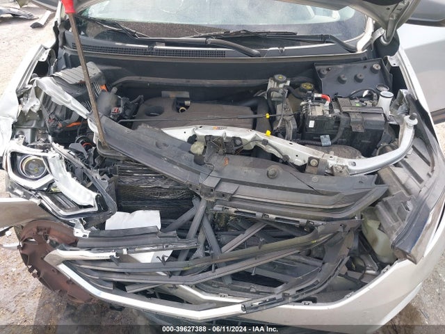 Chevrolet EQUINOX LS 2018 2GNAXREV5J6325039 Image 10