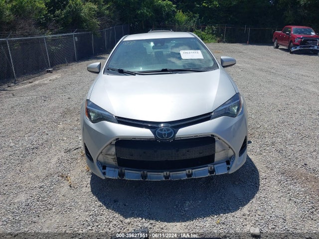Toyota COROLLA LE 2018 5YFBURHE2JP743283 Image 13