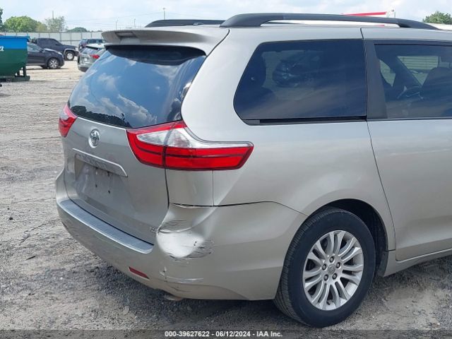 5TDYK3DCXFS661429 Toyota Sienna Xle 8 Passenger