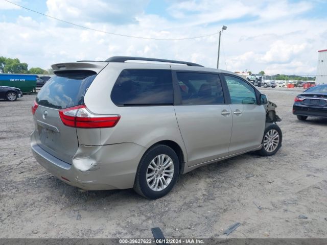 5TDYK3DCXFS661429 Toyota Sienna Xle 8 Passenger