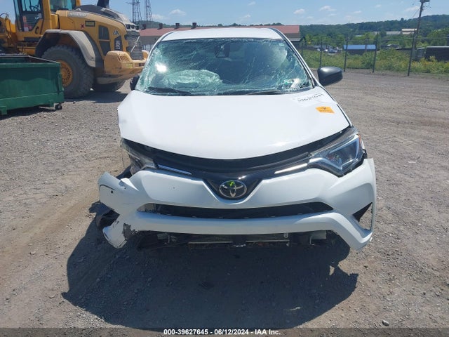 Toyota RAV4 LE 2017 JTMBFREV1HJ164864 Image 12