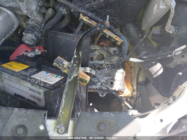 Toyota RAV4 LE 2017 JTMBFREV1HJ164864 Image 17