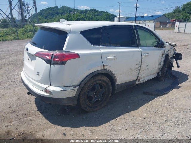 Toyota RAV4 LE 2017 JTMBFREV1HJ164864 Image 4