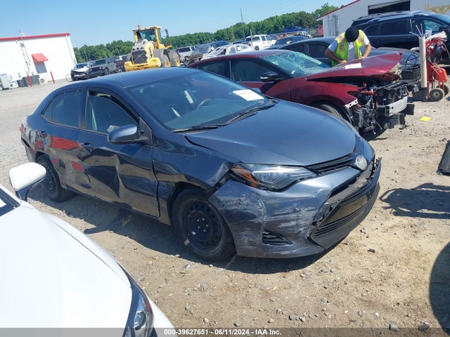 Toyota COROLLA LE 2017 5YFBURHE1HP717073 Image 1