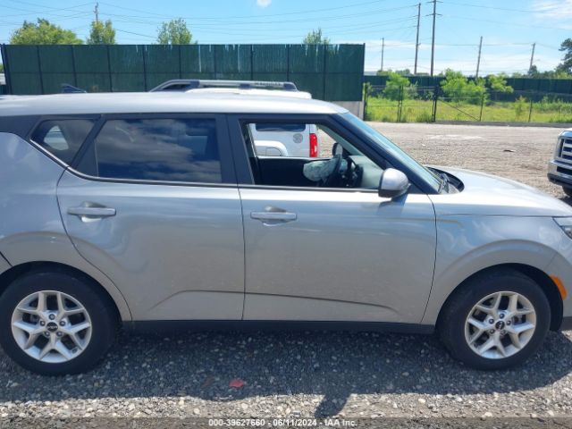 KNDJ23AU0P7873556 KIA SOUL LX