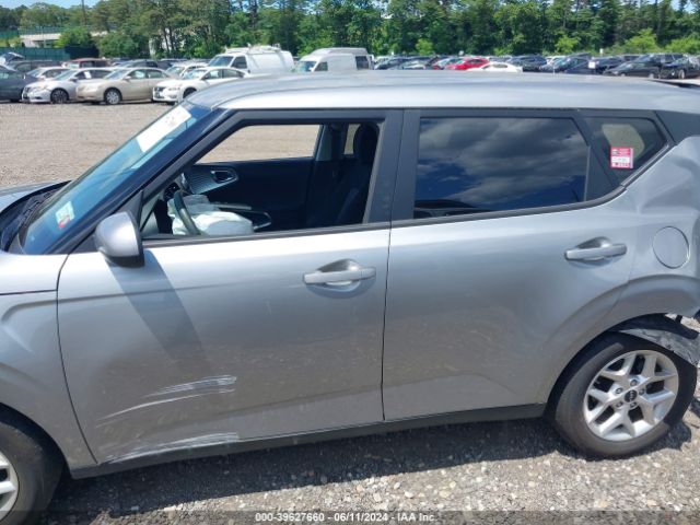 KNDJ23AU0P7873556 KIA SOUL LX