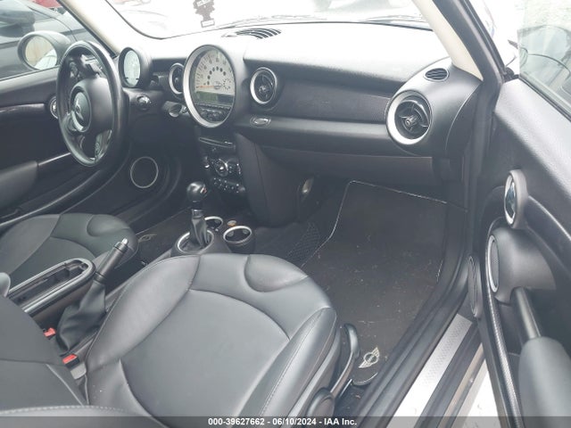 2012 MINI COOPER S CLUBMAN WMWZG3C57CTY38876 Photo 4
