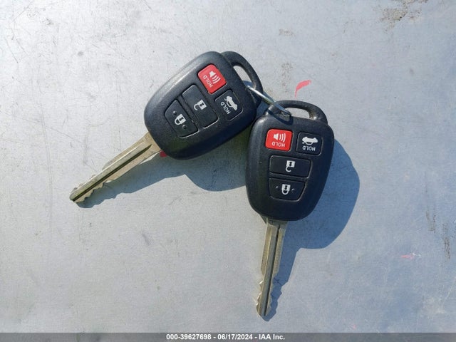 Toyota Corolla Le Plus 2015 5YFBURHE9FP275379 Image 11