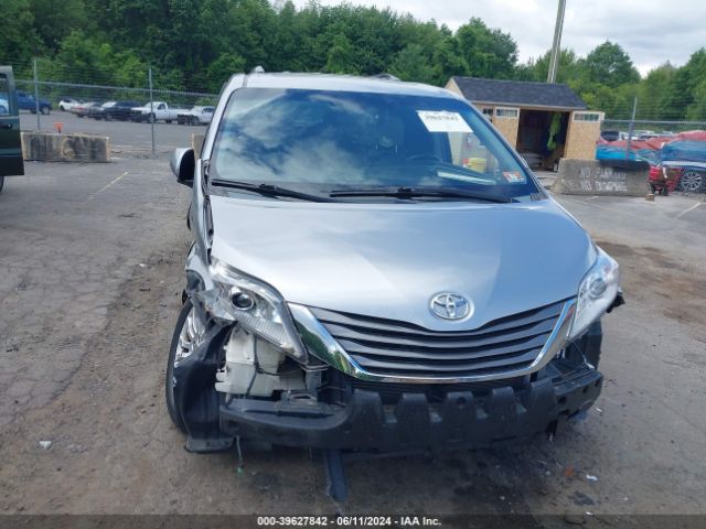5TDYK3DCXFS568247 Toyota Sienna Xle Premium 8 Passenger