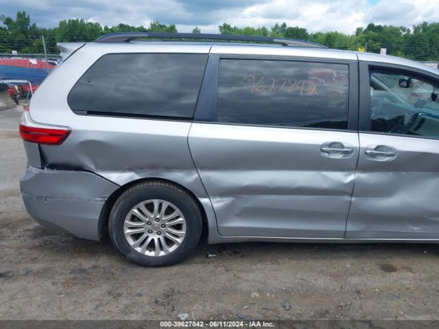 5TDYK3DCXFS568247 Toyota Sienna Xle Premium 8 Passenger