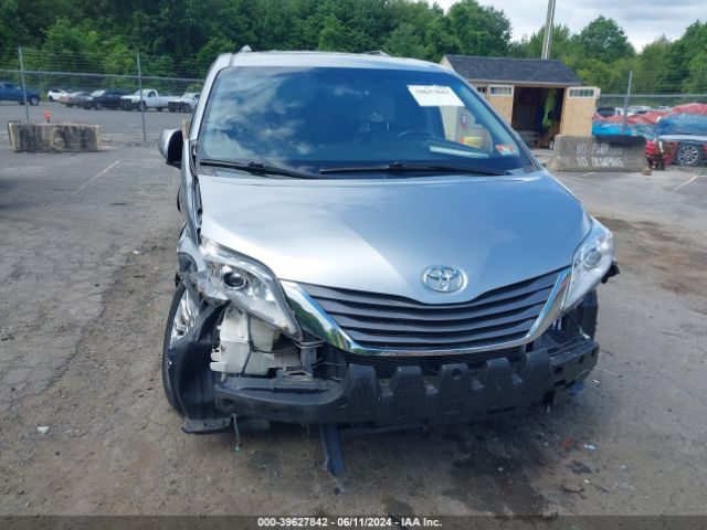 5TDYK3DCXFS568247 Toyota Sienna Xle Premium 8 Passenger