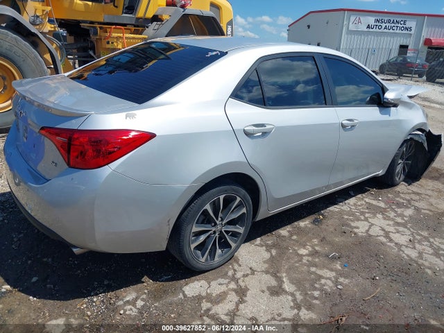 Toyota COROLLA SE 2019 5YFBURHE9KP906285 Image 4