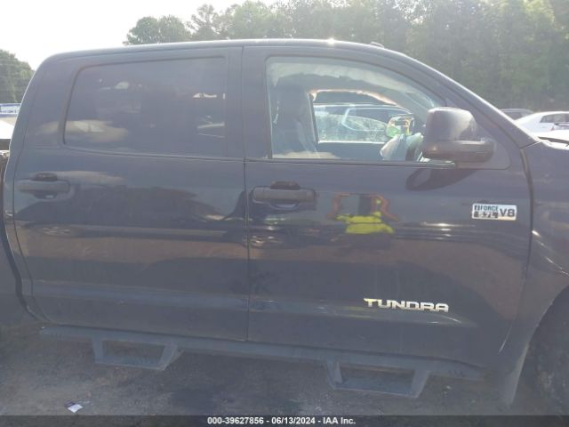 5TFDW5F12JX757097 Toyota Tundra Sr5 5.7l V8