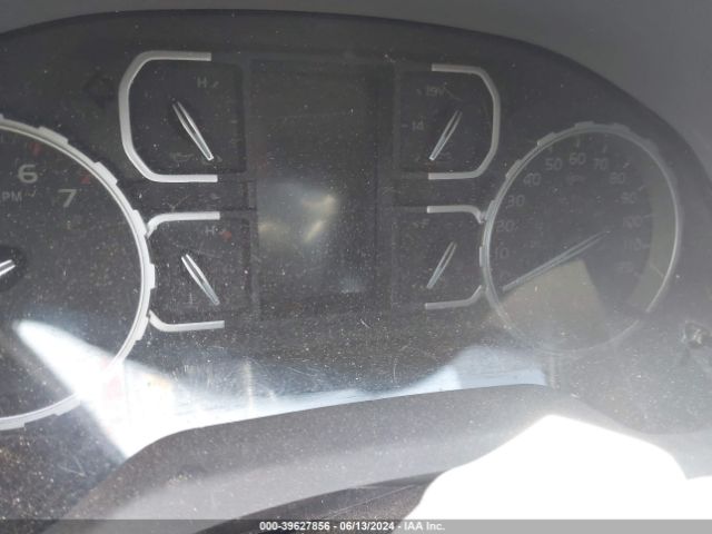 5TFDW5F12JX757097 Toyota Tundra Sr5 5.7l V8